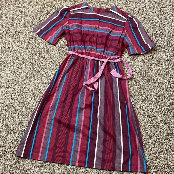 Vintage TopMade Striped Dress with Short Sleeves - Picture 2 of 9